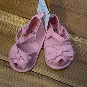 NWT- Pink Bow Kids Sandals